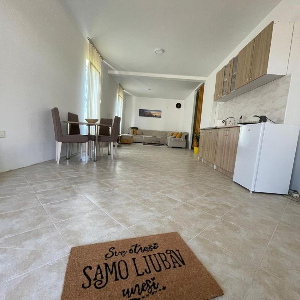 Apartman Maj Bijelo Polje Rum bild
